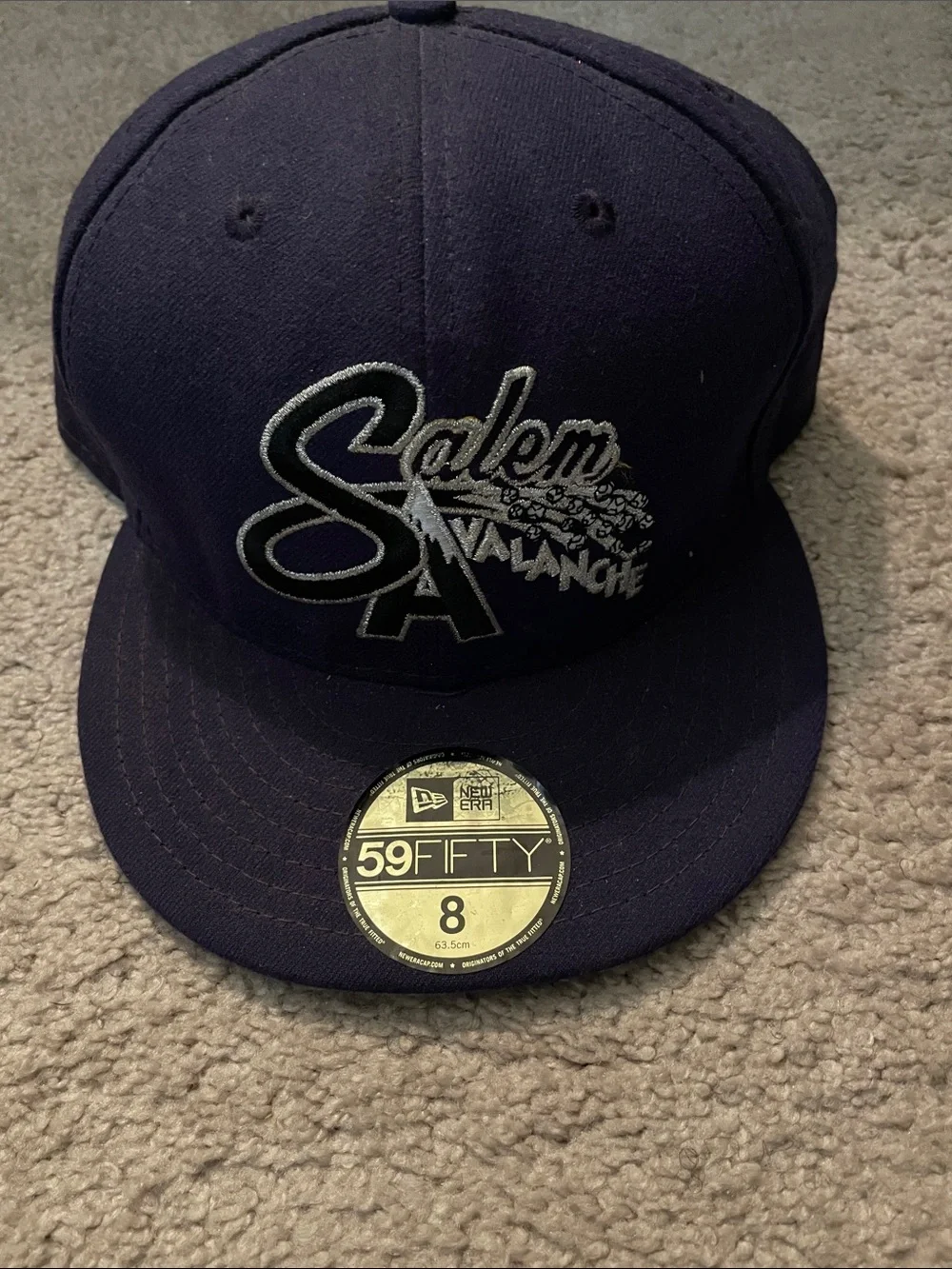 New Era Salem Avalanche size 8 fitted hat